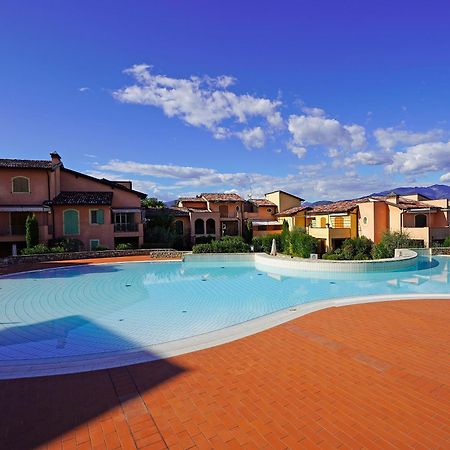 Borgo Del Torchio - Gardagate Apartment Manerba del Garda Exterior photo